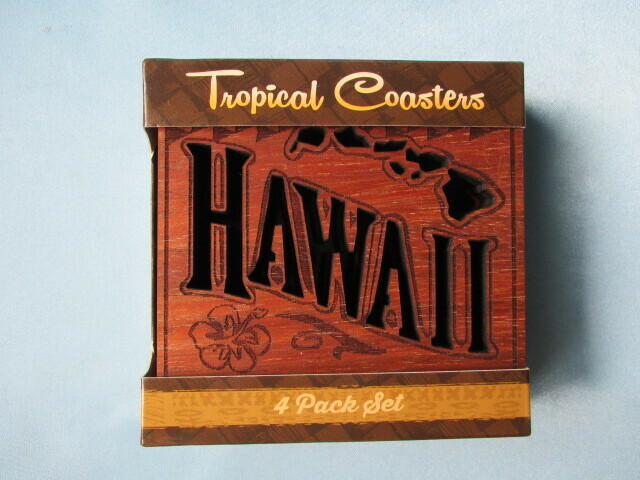 ハワイ お土産品　ハワイアンウッド コースター　HAWAII ロゴ　４枚セット　未使用品