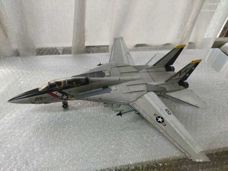 1/48 F-14トムキャット AIM-54、AN/ALQ119[完成品]埼玉手渡し可能