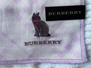 新品★バーバリー★大判ハンカチ★猫・ロゴ刺繍★ピンクチェック★５８×５８ｃｍ★ミニスカーフにも★BURBERRY 