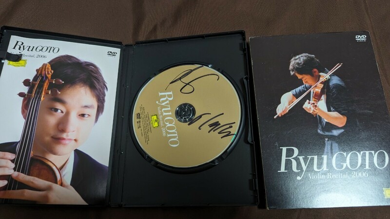 中古 サイン入り 五嶋龍 Ryu GOTO DVD ヴァイオリンリサイタル 2006 