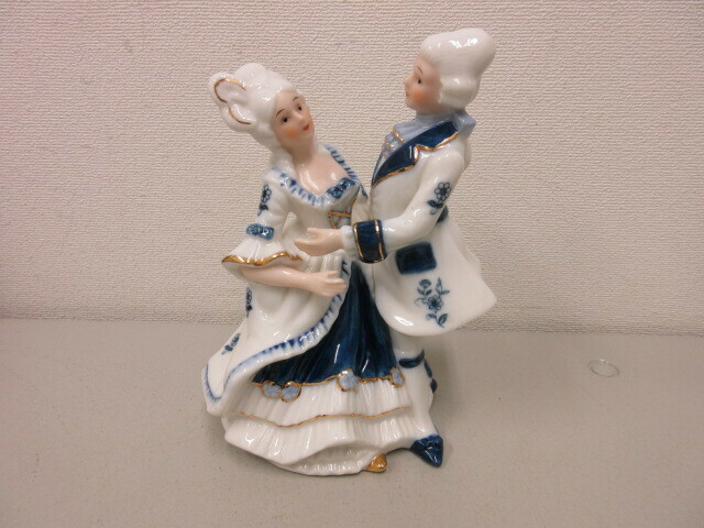 陶器　人形　舞踏会　ダンス　貴族　陶磁器　#59964