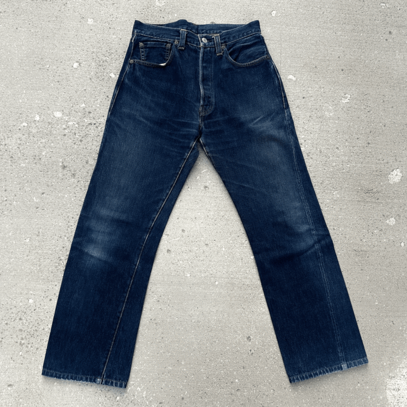 バレンシア工場製 1947年モデル LEVI’S 501XX 47501-0117 W33(W30) 中古 米国製 片面 レザー 40s 47s デニムパンツ アメリカUSA製 555