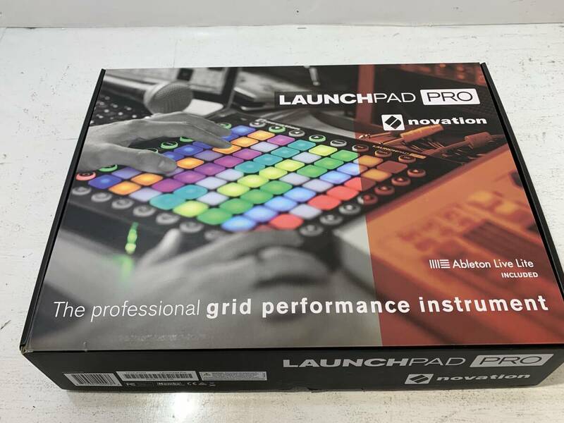 【中古/100】音楽 LAUNCHPAD PRO novation MIDI パッドコントローラー 通電確認済