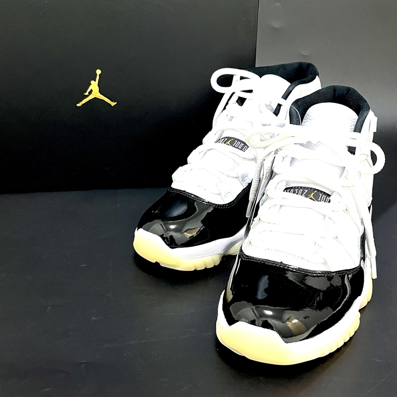 未使用 ナイキ【NIKE】CT8012-170 AIR JORDAN 11 RETROホワイト ×ブラック 27.5cm メンズスニーカー White/Metallic gold-Black 17841