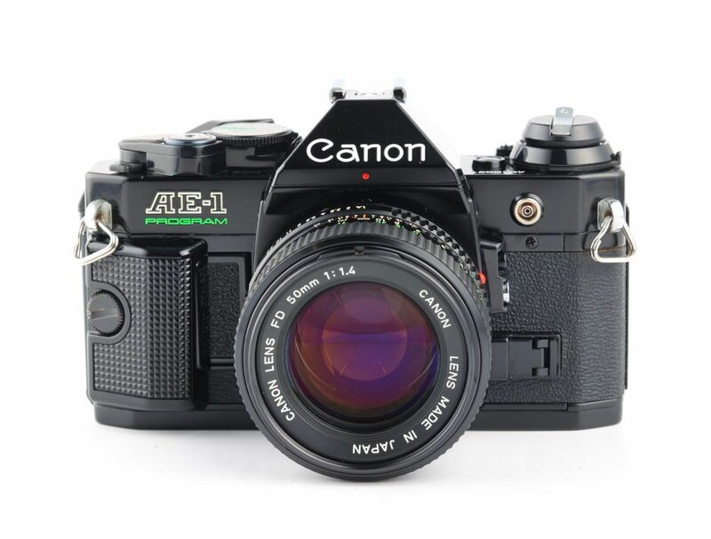 06734cmrk Canon AE-1P PROGRAM + New FD 50mm F1.4 MF一眼レフ フイルムカメラ 標準レンズ