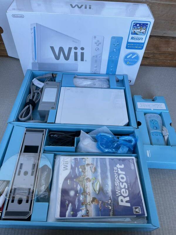 Nintendo Wii 任天堂 Wii 箱付 WiiSports Resort ホワイト ヌンチャク リモコン 現状品