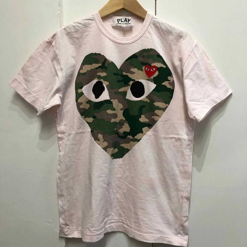 PLAY COMME des GARCONS プレイ コムデギャルソン クルーネック Tシャツ 半袖 XL コットン 薄ピンク カモフラ プリント メンズ トップス 