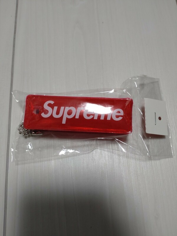 Supreme Reflective Puffy Keychain カナビラ　キーホルダー　キーチェーン　ボックスロゴ　