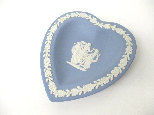 【5-48】WEDGWOOD ウエッジウッド ハート型 小皿 トレイ プレート 飾り皿