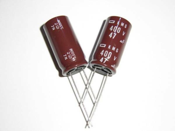 日本ケミコン　高耐圧・電解コンデンサー　400V　47μF　105℃　2個　02