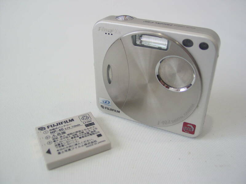 ★富士フィルム FUJIFILM FinePix F402 デジタルカメラ ファインピクス ジャンク