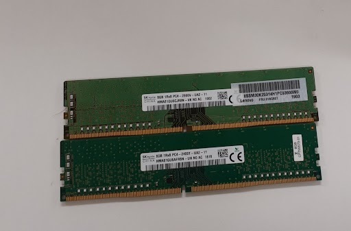 L0528-01　PCメモリ2個セット SKhynix PC4-2666V(DDR4)HMA81GU6CJR8N ×1 HMA81GU6AFR8N×1 各8GB 計16GB 