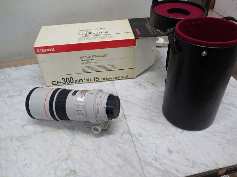 CANON　EF300mm f/4L Is