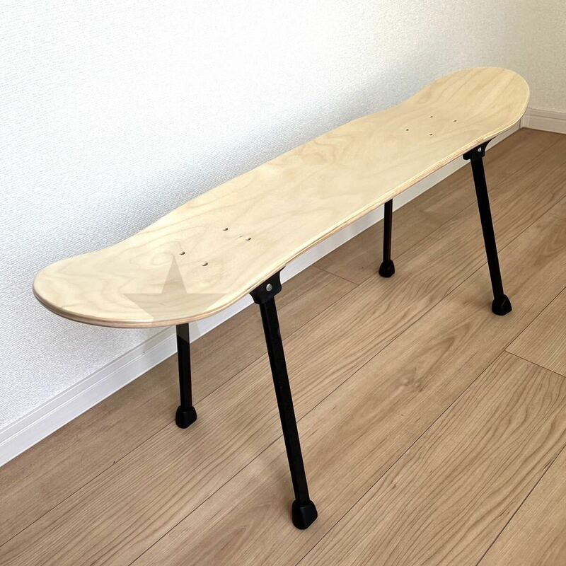 【新品】スケボー　折りたたみテーブル　スケートボード　サイドテーブル　デッキ
