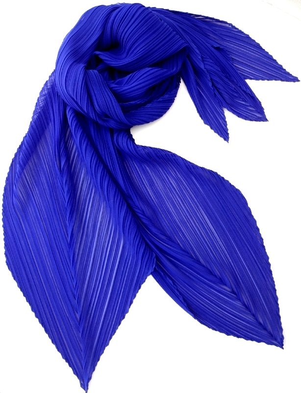 ISSEY MIYAKE ◆ PLEATS PLEASE 『 MONTHLY COLORS MAY 』 SCARF イッセイミヤケ プリーツプリーズ プリーツ スカーフ ストール ブルー