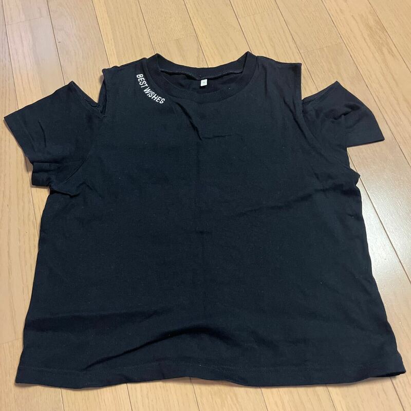 GU☆半袖Tシャツ☆サイズM（145〜155）☆used美品☆黒☆肩出しシャツ