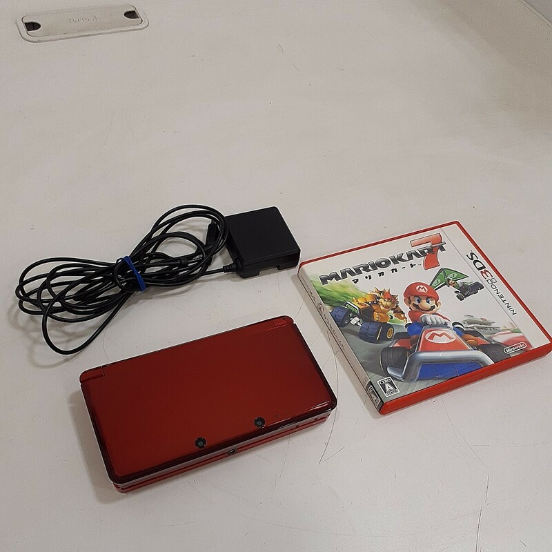 任天堂 Nintendo ニンテンドー 3DS 本体 レッド CTR-001 充電器有り タッチペン欠品 マリオカート7付き 通電とゲームソフト認識のみ確認