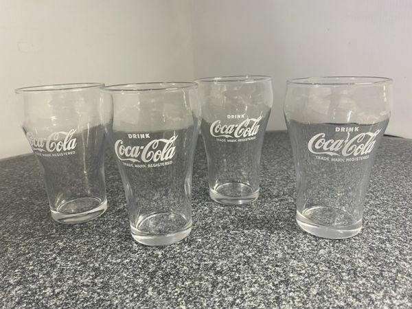 《食器》 レトロ「Coca Cola：コカ・コーラ タンブラーグラス 4個セット」 高さ：約12cm・口：約7cm ガラス製 コップ：4点