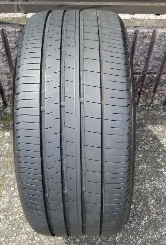 DUNLOP ダンロップ 245/40R18　1本　VEURO　サイレントコア 2020 中古品