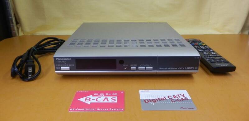 ☆3265 Panasonic CATVチューナー TZ-DCH821 B-CAS・C-CAS カード付き リモコンセット 中古品