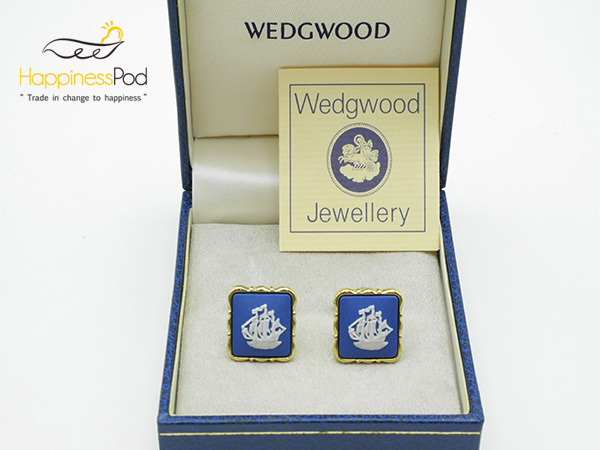 ウェッジウッドWEDGWOOD　カフス　ジャスパー　陶器×金属素材　ブルー×ホワイト×ゴールド　