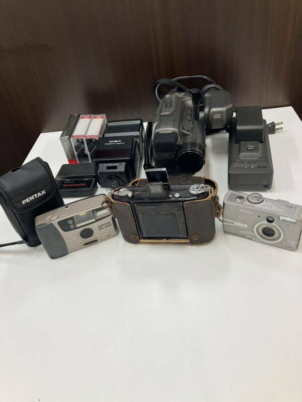 j カメラ　まとめ売り　Panasonic X16 FUZI KOGAKU PENTAX PC550 EPSON L-400ビデオカメラ 蛇腹カメラ フィルムカメラ ストロボ　テープ　