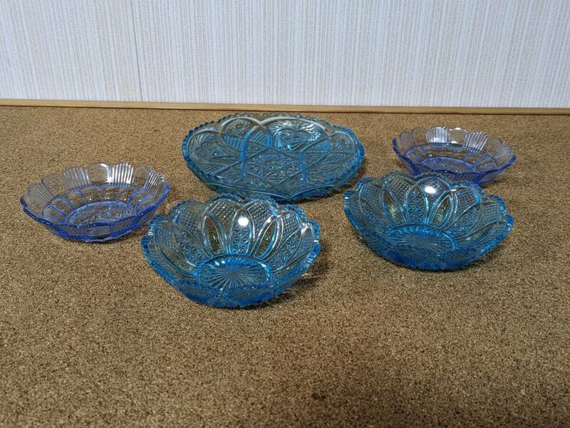 青ガラス 野菜柄 皿 昭和レトロ ガラス 和ガラス 気泡ガラス アンティーク 発送60サイズ