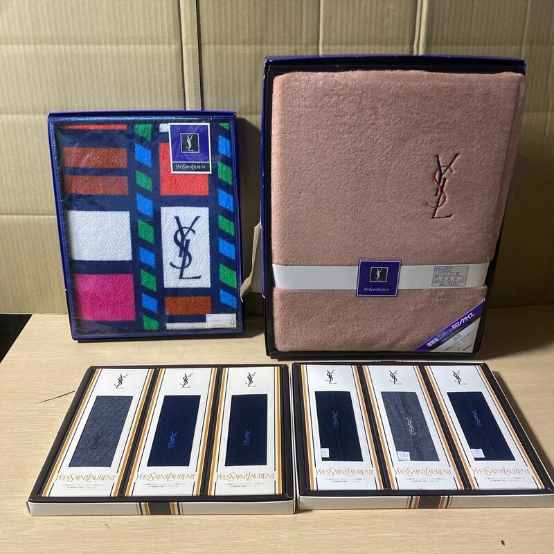 未使用 イヴ サンローラン YVES SAINT LAURENT YSL バスタオル 靴下 ボアシーツ 4点セット