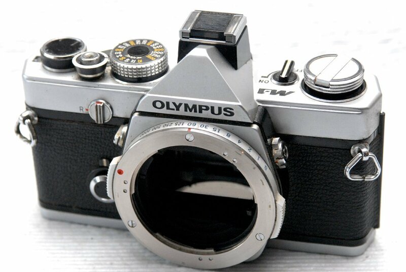 （本物）OLYMPUS オリンパス 希少な高級一眼レフカメラ M-1ボディ 希少な作動品