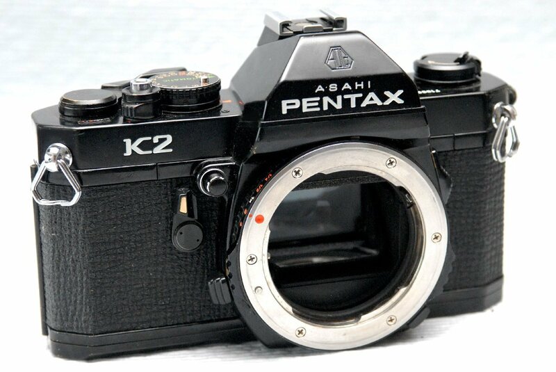 PENTAX ペンタックス 人気の高級一眼レフカメラ K2（黒）ボディ 希少な作動品 （腐食なし）