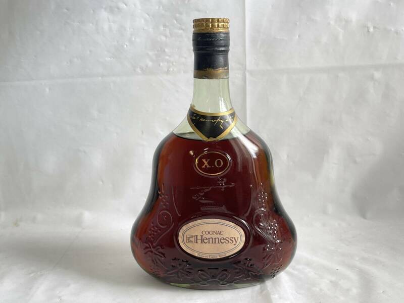 KK0605-11I　Hennessy　X.O　COGNAC　700ml　40％　ヘネシー　コニャック　グリーンボトル　金キャップ　ブランデー　古酒