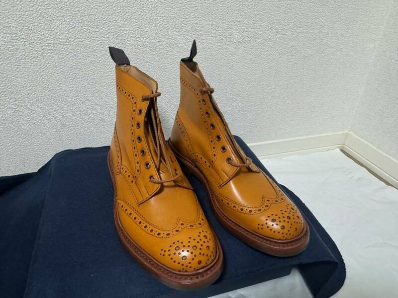■新品未使用（65%オフで）■Tricker's・トリッカーズ　ブーツ　M5634 STOW / ACORN ANTIQUE UK7.5　26cm相当　（603-177）
