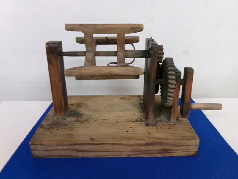 N-792【6-4】◎5 古道具 糸巻き機 座繰り機 糸車 木製 古民具 レトロ