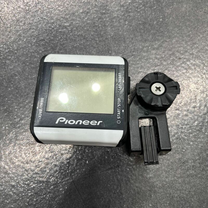 送料185円Pioneer SGX-CA500 パイオニア　サイコン　マウント付き　ロードバイク　サイクルコンピュータペダリングモニター