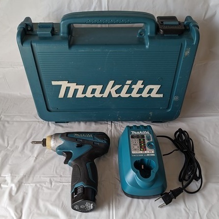 マキタ / makita　充電式インパクトドライバ　TD090D　10.8V　本体＋バッテリ＋充電器＋ケースセット　中古　管理№ 7019
