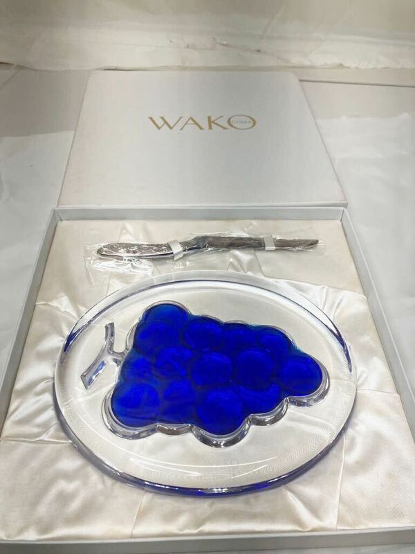D60 WAKO 銀座和光 チーズボード ぶどう 葡萄 ガラス プレート カッティングボード＆ナイフ 未使用、保管品 5b