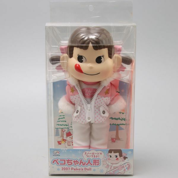 Z186. 未開封 不二家 2007 Peko's Doll スノーボード付き ピンク冬のペコちゃん人形 フィギア / 着せ替え人形