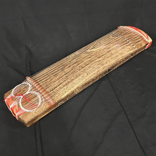 ゼンオン 文化箏 すだれ彫 並甲 保存ケース付き 全長87.5cm 伝統楽器 和楽器 QR054-331
