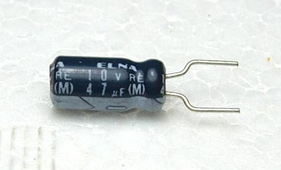 [電解コンデンサー]10V 47μF 85℃ φ5×11mm ELNA １０個