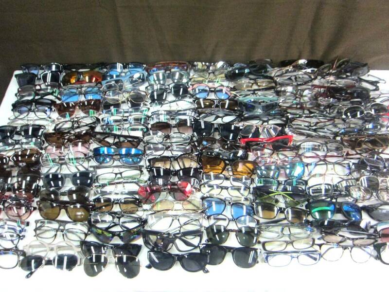 5E474NZ◎Zoff/JINS/サングラス/老眼鏡などを含む 270点超え 大量まとめ売り 眼鏡 ジャンク◎中古