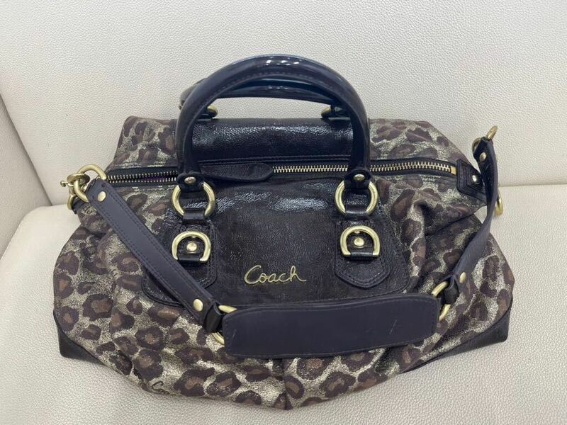 COACH 2way バッグ　ショルダーバッグ ハンドバッグ ヒョウ柄　レディースバッグ　女性鞄