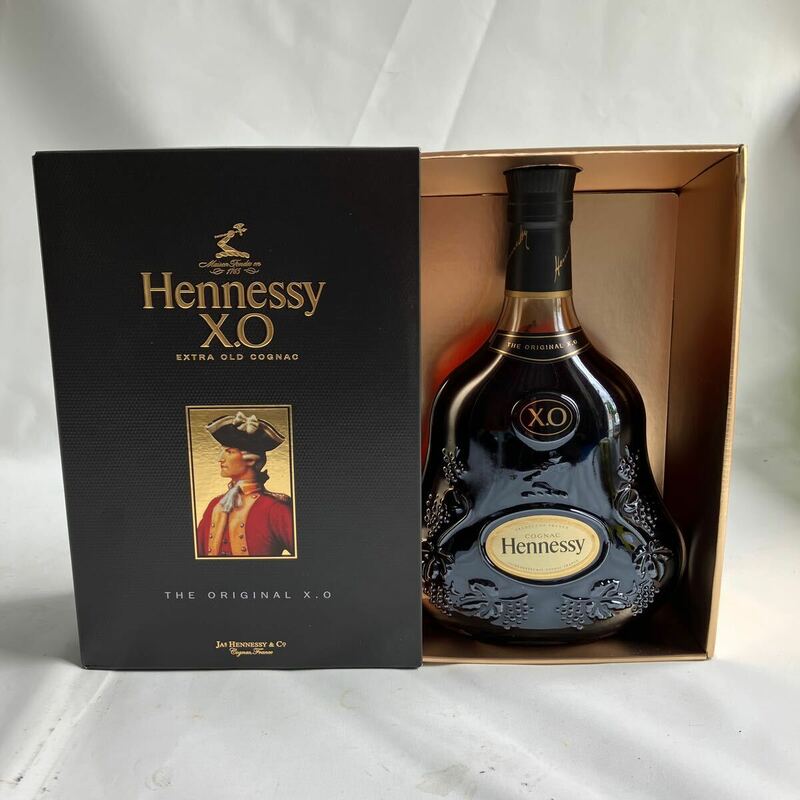 ▽【500円スタート】古酒 未開封 箱付 Hennessy ヘネシー XO 黒キャップ クリアボトル 700ml ブランデー 
