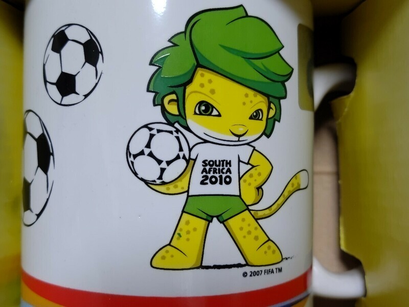 南アフリカ サッカーワールドカップ オフィシャルマグカップ 現地購入品 ご当地 Mug 入手困難レア コレクョン コレクター 当時物