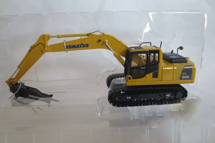 送料無料★Komatsu pc200-8 drull Hydraulic Excavator with Metal Tracks