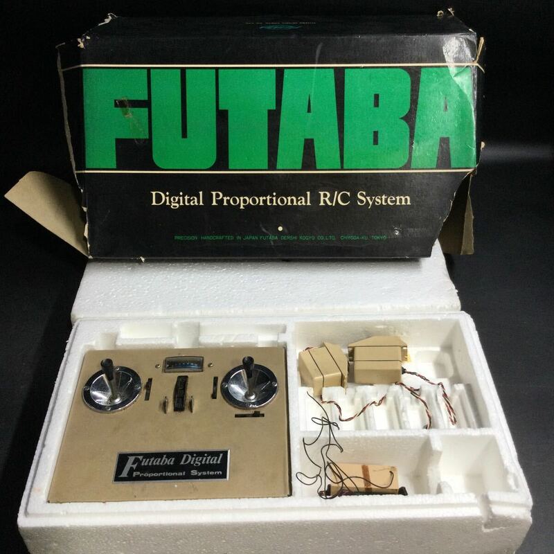 ゆ01/当時物 フタバ FUTABA プロポ 送信機 ラジコン Futaba 動作未確認