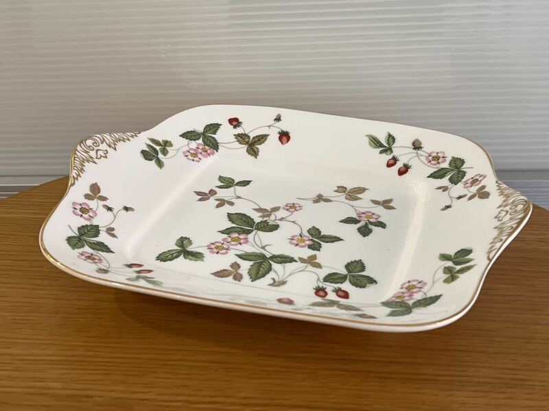 ◆ WEDGWOOD ワイルドストロベリー ウエッジウッド 皿 2枚まとめ USED 保管品 ◆