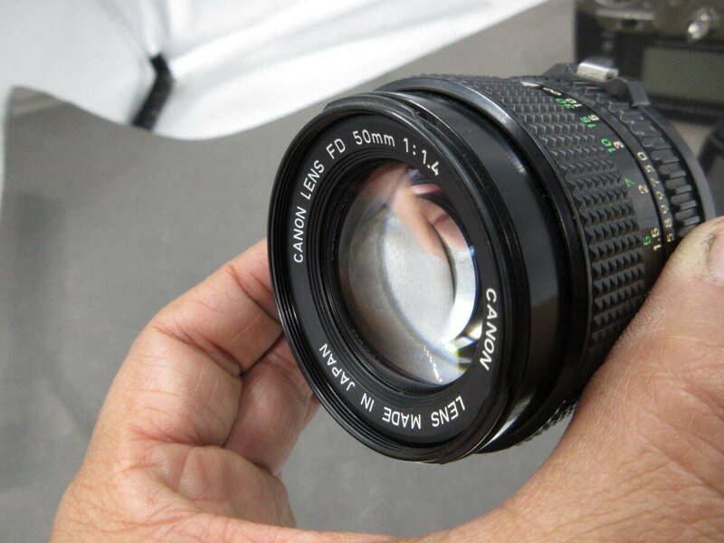 Canon New FD 50mm f1.4 レンズ
