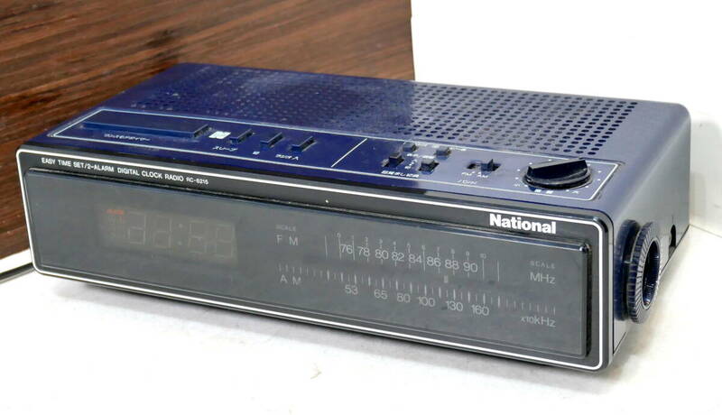 ▲(R604-I194) 現状品 National ナショナル RC-6215 DIGITAL CLOCK RADIO デジタルクロックラジオ FM/AM 目覚まし置き時計 通電OK