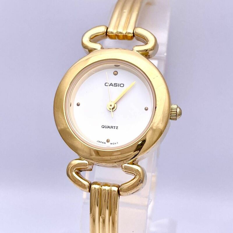 CASIO カシオ LTP-2020 腕時計 ウォッチ クォーツ quartz バングル 金 ゴールド P425