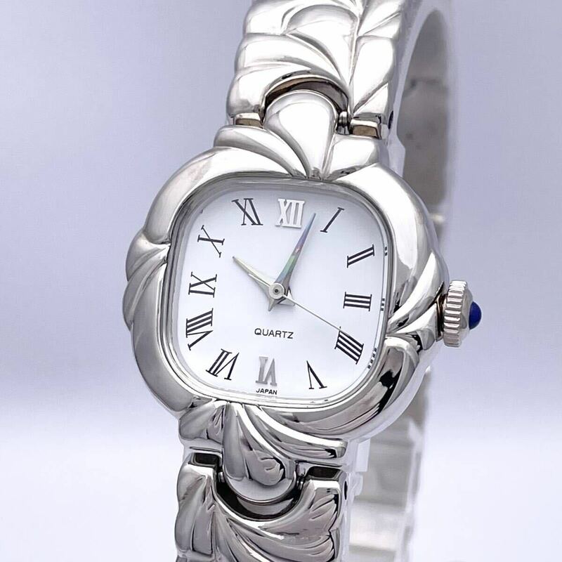 NOEVIR ノエビア 6L32-1181 腕時計 ウォッチ クォーツ quartz 美品 銀 シルバー P530
